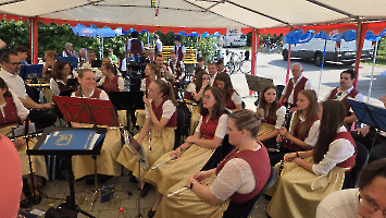 09Kirtag0808-10082025